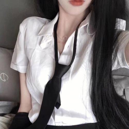 葛兰·麦斯威尔：上流浊水